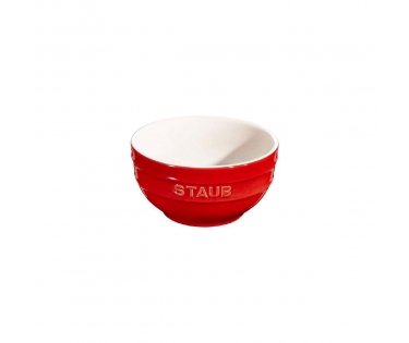 Tô Staub màu đỏ